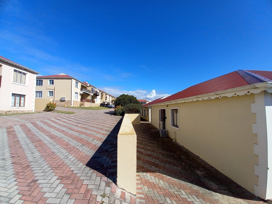 4 Bedroom Property for Sale in Marina Martinique Eastern Cape